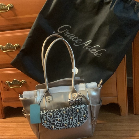 Grace Adele purse, clutch and scarf, cross body strap and dust bag - Picture 12 of 12